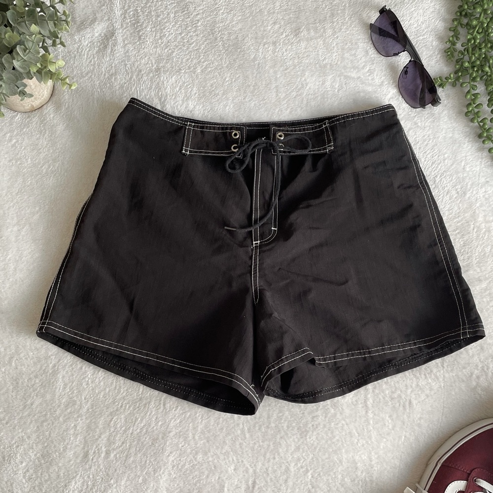 Maui Clothing Company, black swim shorts size 7